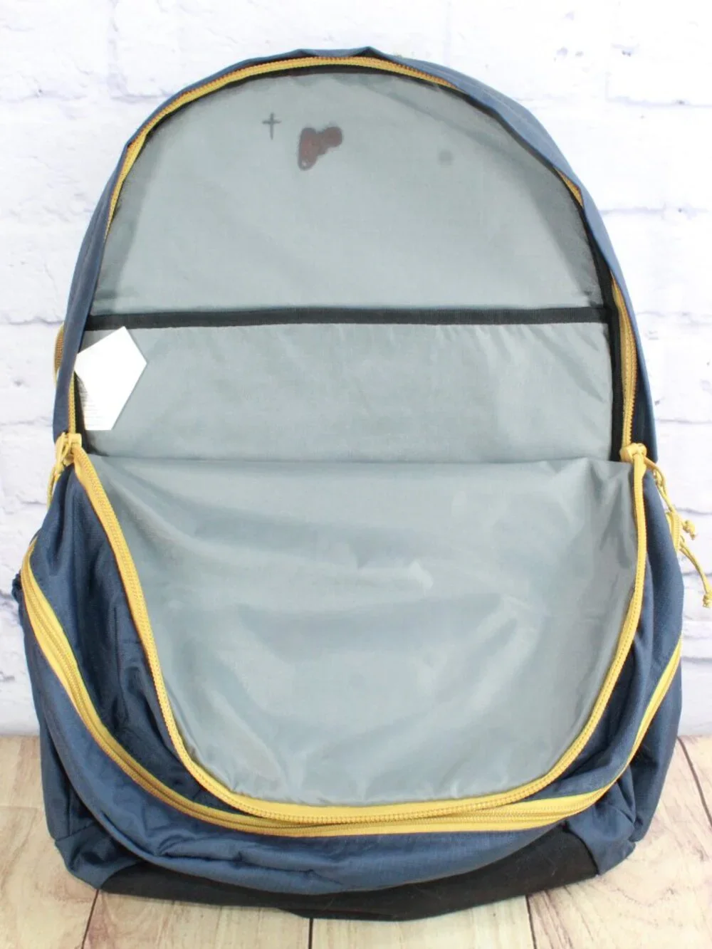 READ–LL Bean Unisex Adult Comfort Carry Portable Locker Pack 42L Backpack Hiking